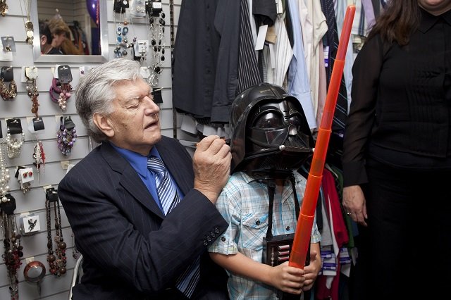 Sense-West-Wickham-shop-opened-by-actor-Dave-Darth-Vader-Prowse-signing-Calum-Verity
