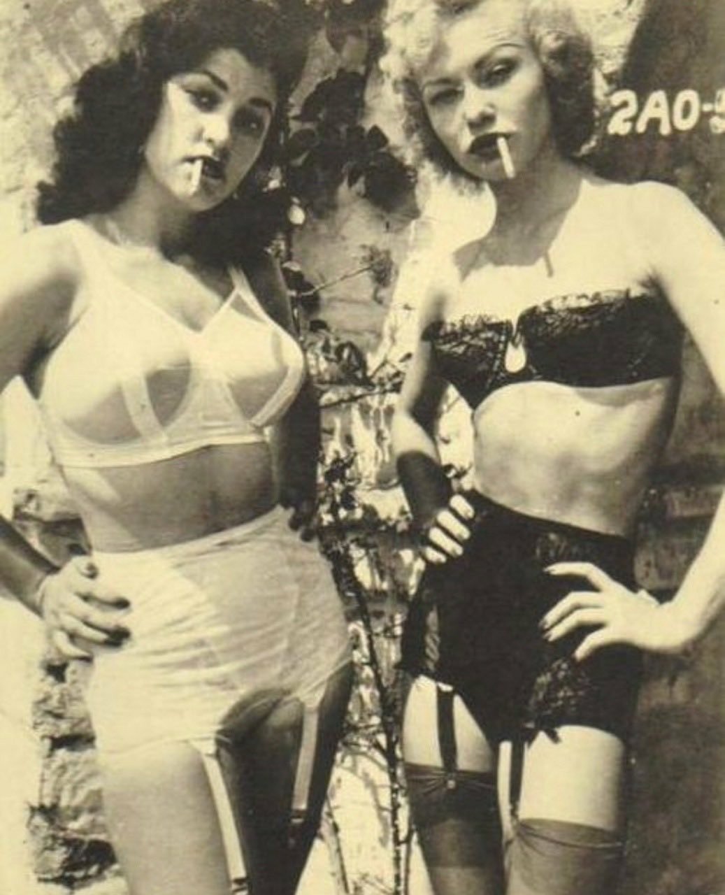 Vintage italian lesbian