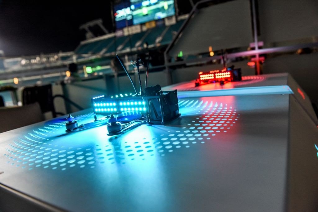 Drone Racing League гонки дроны виртуальная реальность беспилотники США спорт технологии статья отвратительные мужики
