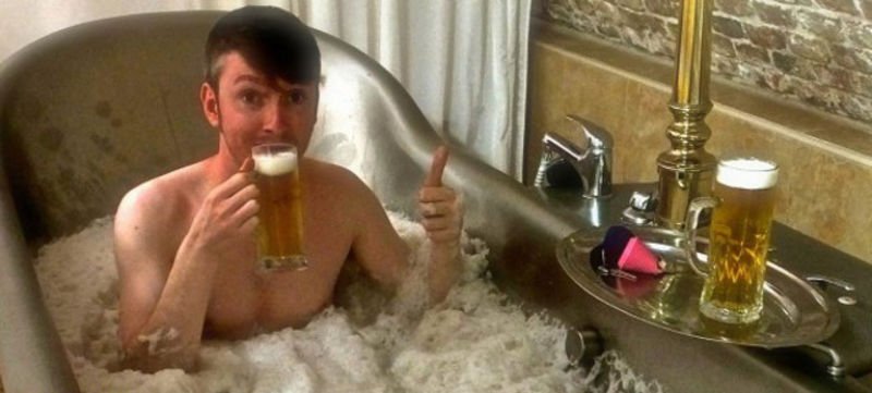 как пить пиво в ванной отвратительные мужики disgusting men beer in the bath