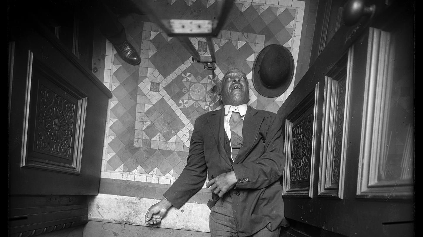 фото с места убийств нью-йорк сухой закон криминал Murder In The City. New York, 1910-1920 отвратительные мужики disgusting men