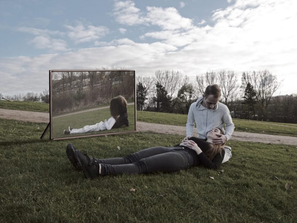 Грегори Крюдсон — фотограф, побывавший в вашем подсознании