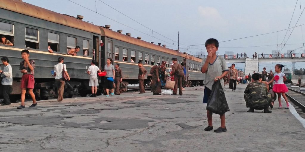 Фото жизнь в кндр