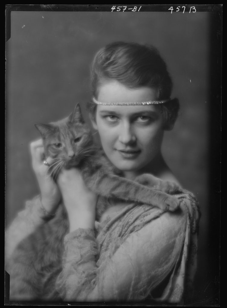 коты и женщины арнольд генте
