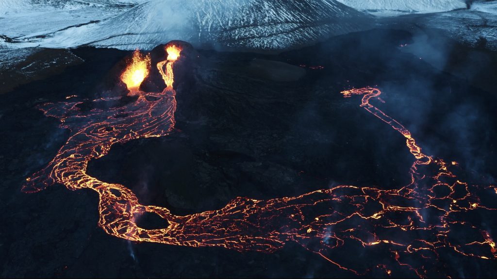Фаградальсфьядль исландский вулкан в исландии извержение 2021