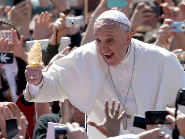 папа римский мороженое