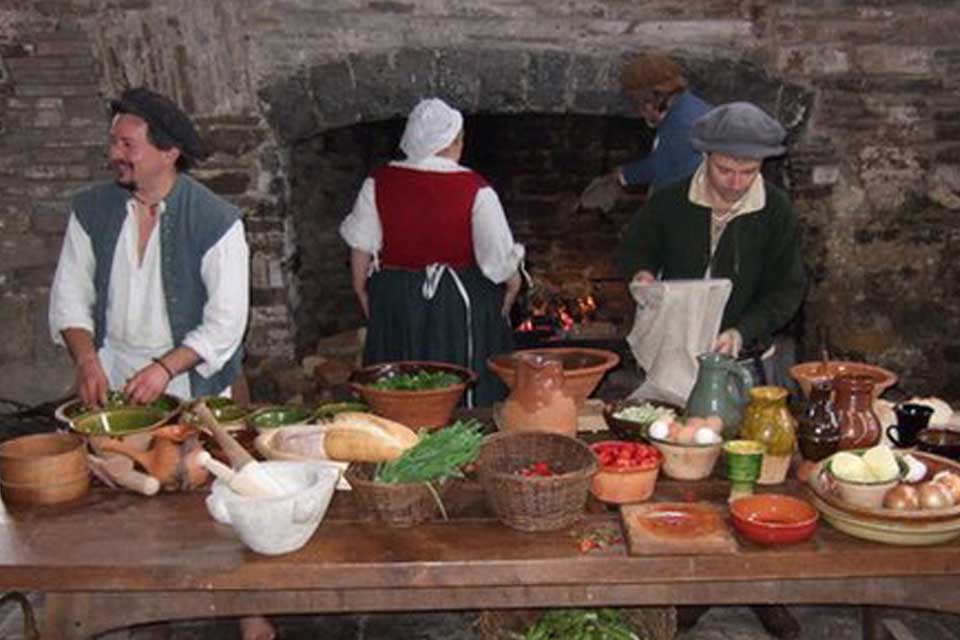 средневековая кухня карательная кулинария средневековая еда