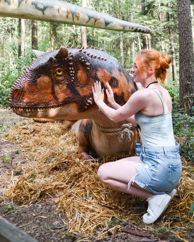 лиза селин пятничная муза палеонтолог девушка палеонтолог