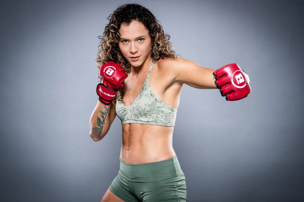 алехандра лара боец мма mma единоборства нокаут