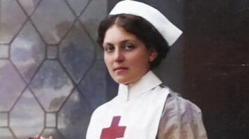 Как Вайолет Джессоп пережила катастрофы «Олимпика», «Титаника» и «Британника», став «непотопляемой мисс»