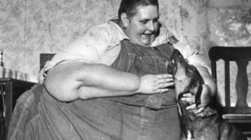 Хорошего человека много не бывает: как жил и умер Джон Брауэр Миннок — официально величайший толстяк в истории