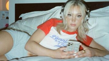 Пятничная муза: Райли Хубатка