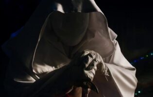 Кровь, мороз и лед: подборка снежных слэшеров в честь пятницы 13-е