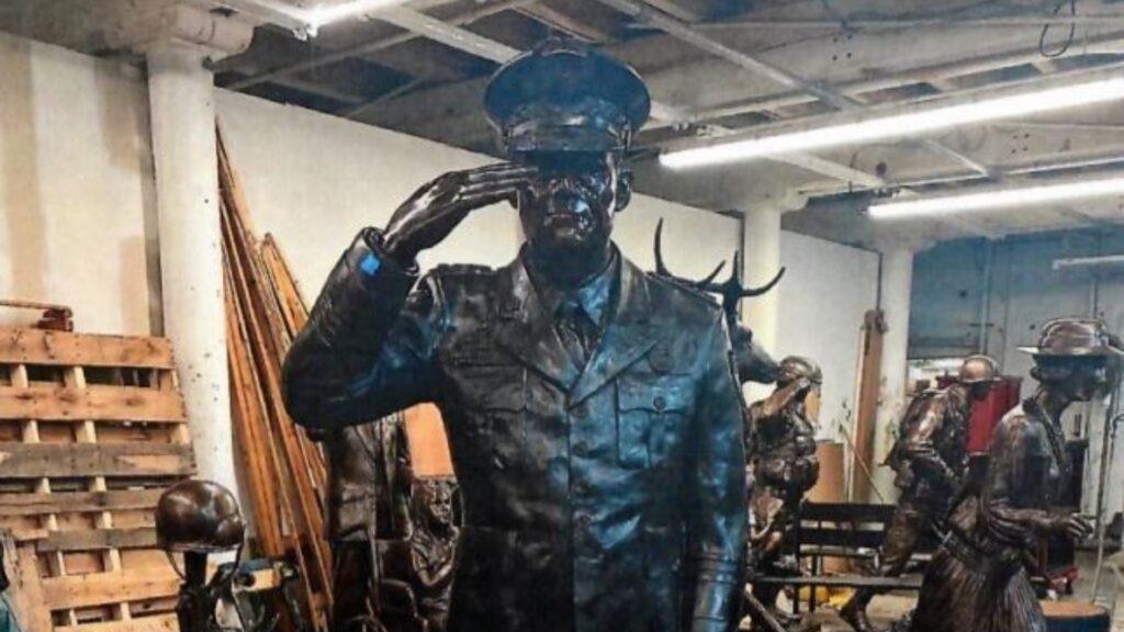 В Америке шериф потратил 75000 долларов на собственную статую