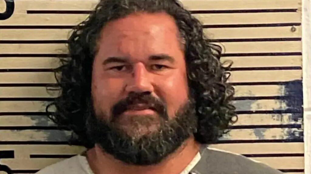 Во Флориде мужчина напал на полицейского и откусил ему кусок головы