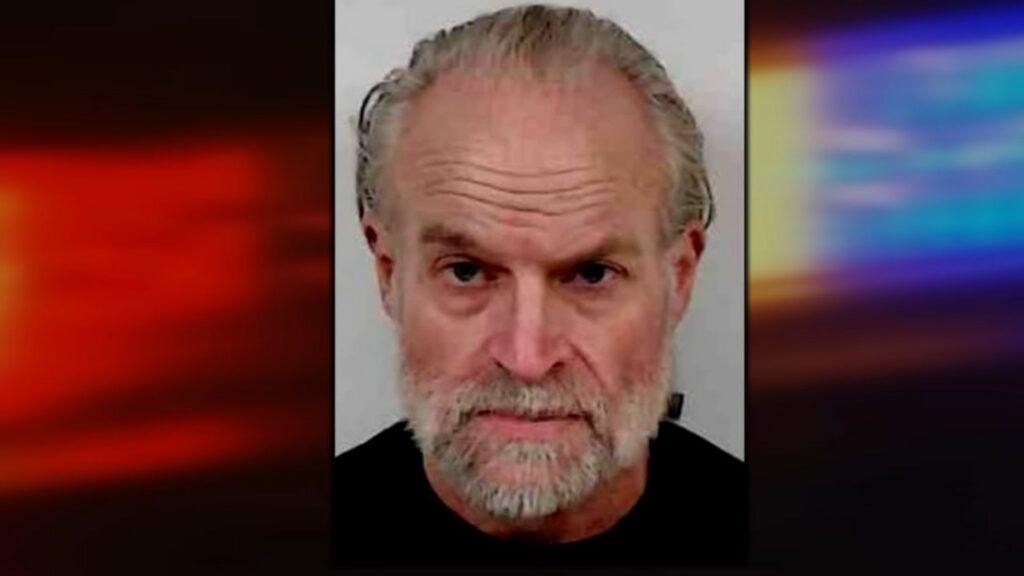 Понедельник начинается с дичи! Арест "Профессора" в Южной Индиане: полиция задержала бывшего декана колледжа Алана Уайта, известного как "The Professor", за торговлю метамфетамином — 78 граммов веществ и фальшивые деньги изъяты в ходе обыска