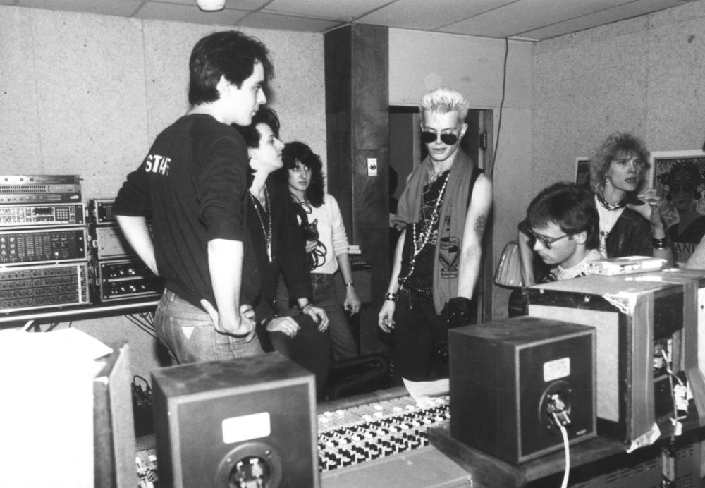 Billy Idol Should Be Dead Обзор Review