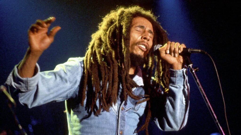 Боб Марли 1978: дредлок легенды регги выставлен на аукцион за $30 000 — понедельник начинается с дичи!