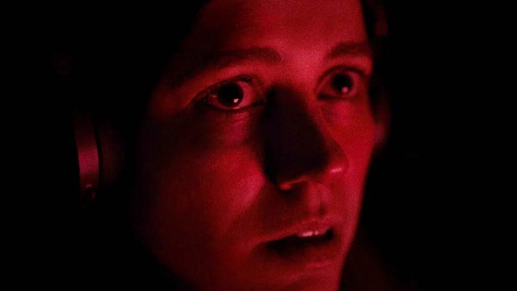 Нина Кири в роли Иви — «Полутон» 2026, хоррор-слоубернер про страх звука