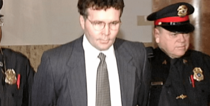 Так себе история Энтони Пигнатаро — безумного лжеврача-убийцы и изобретателя париков