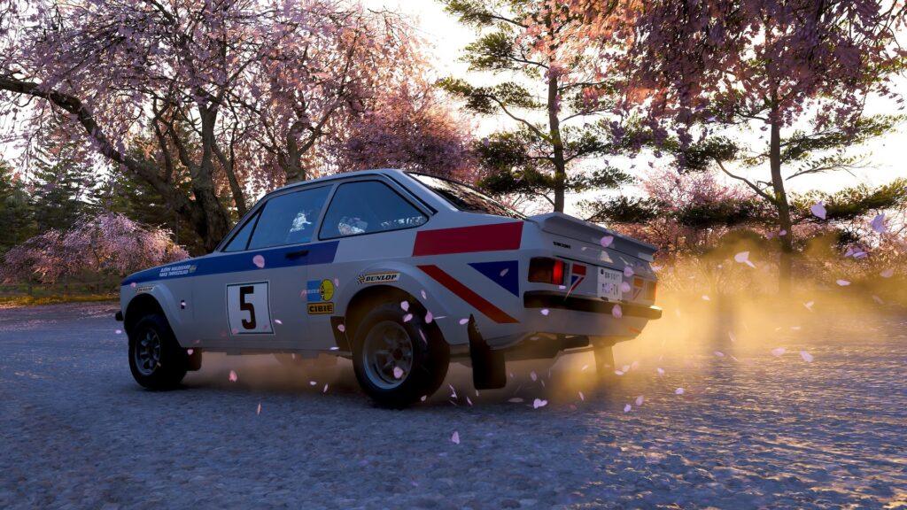 Геймплей на пользовательской карте с друзьями в Forza Horizon 6.