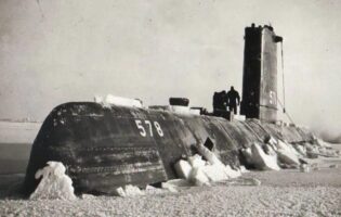 Вы — капитан подлодки на Северном полюсе в 1959 году: исторический тест о выживании под паковым льдом