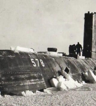 Вы — капитан подлодки на Северном полюсе в 1959 году: исторический тест о выживании под паковым льдом