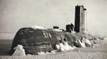 Вы — капитан подлодки на Северном полюсе в 1959 году: исторический тест о выживании под паковым льдом